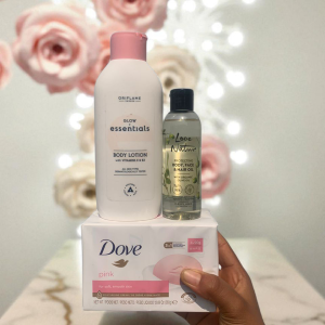 Glow & Nourish Body Care Set Pamper your skin with this 3-in-1 body care combo, designed to deeply moisturize, nourish, and leave your skin glowing. Includes: 1. Oriflame Glow Essentials Body Lotion – Enriched with Vitamins E & B3 to hydrate and brighten all skin types. Dermatologically tested for daily use. 2. Oriflame Love Nature Body, Face & Hair Oil – A multi-purpose oil with organic olive oil to deeply nourish and protect skin and hair. 3. Dove Pink Beauty Bar (Pack of 4) – Classic moisturizing beauty bar for soft, smooth skin with a gentle, refreshing scent. Perfect for: - Daily skin hydration - Even skin tone & glow - All skin types Treat yourself or gift someone this radiant skin comb